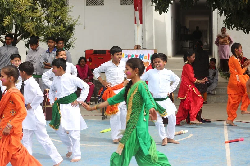 The Vivekanand School 25