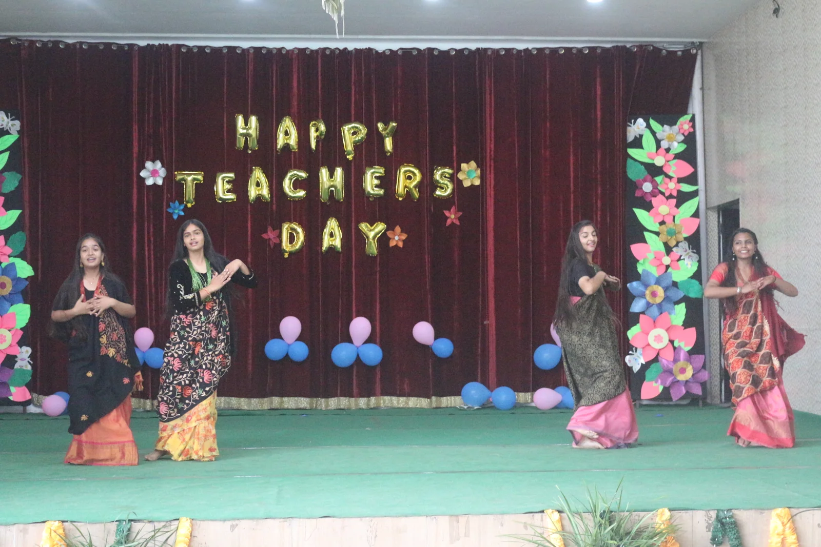 The Vivekanand School 30