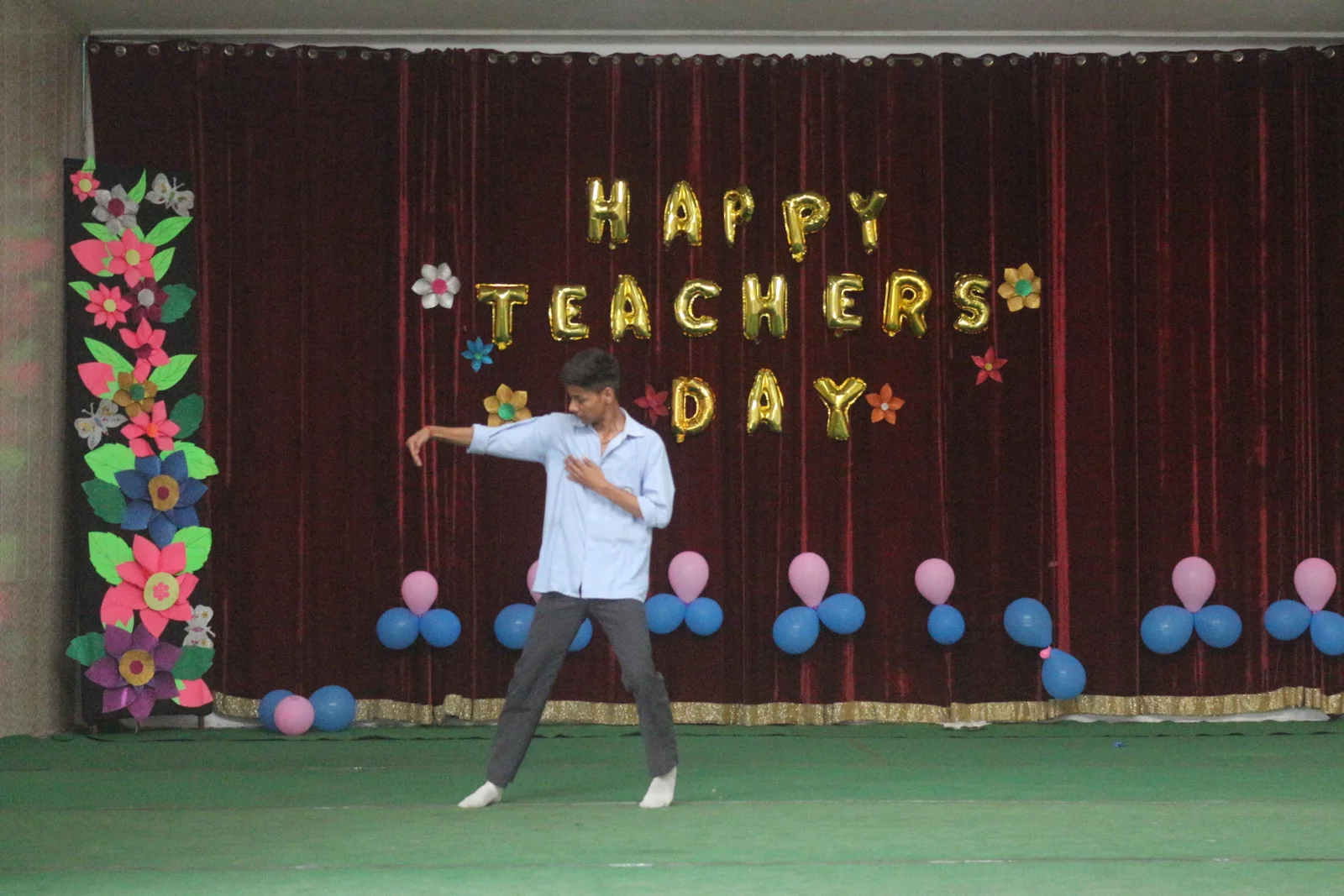 The Vivekanand School 17