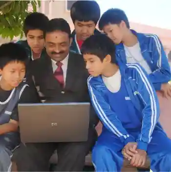 Shree Swaminarayan Gurukul International School 6