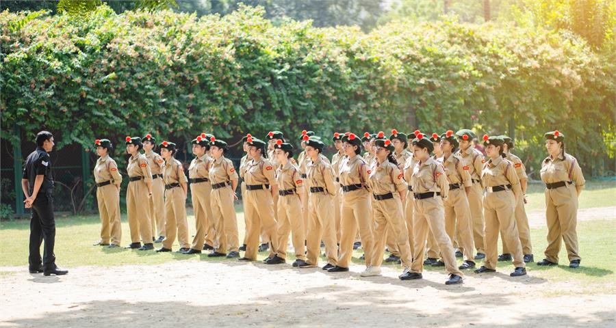 Happy Model School 22