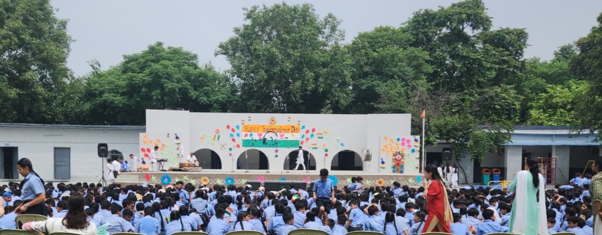 Lt. Col. Mehar Little Angels Senior Secondary School 15