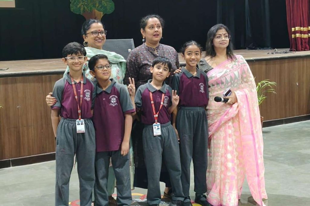 Cambridge School 19