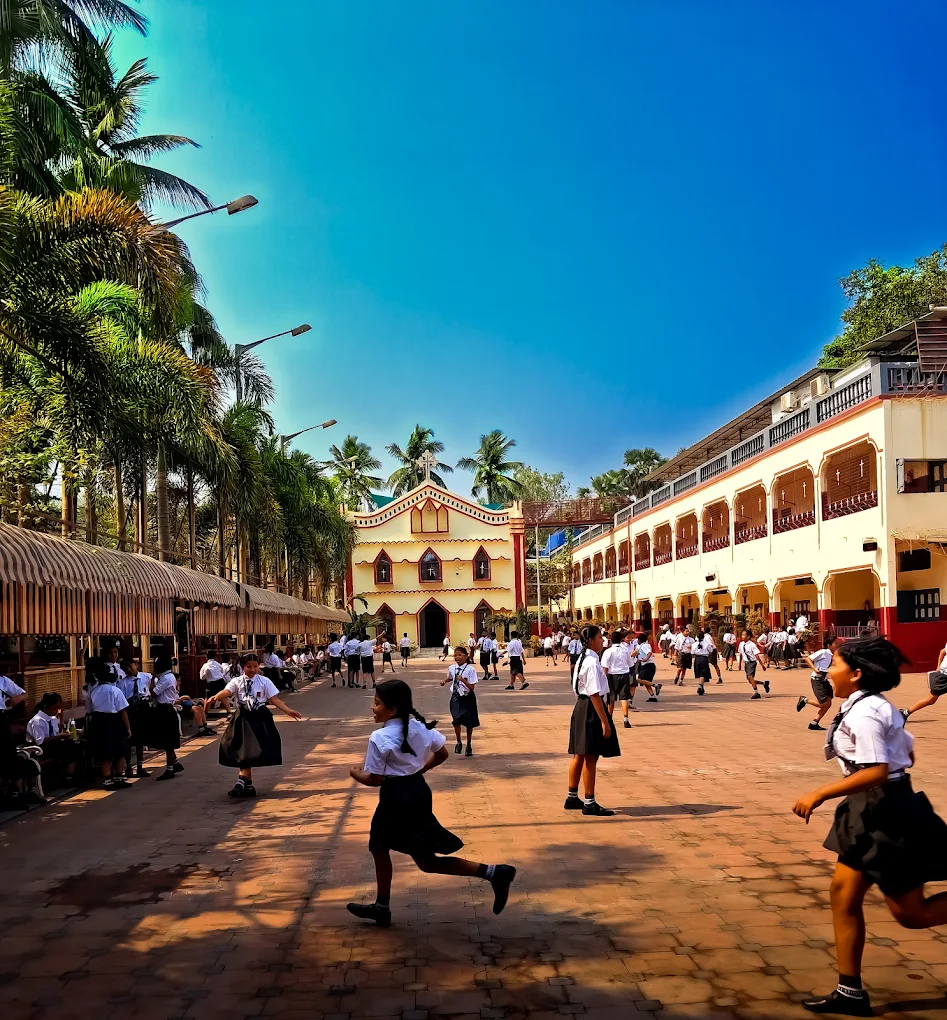 Douglas Memorial Higher Secondary School 6