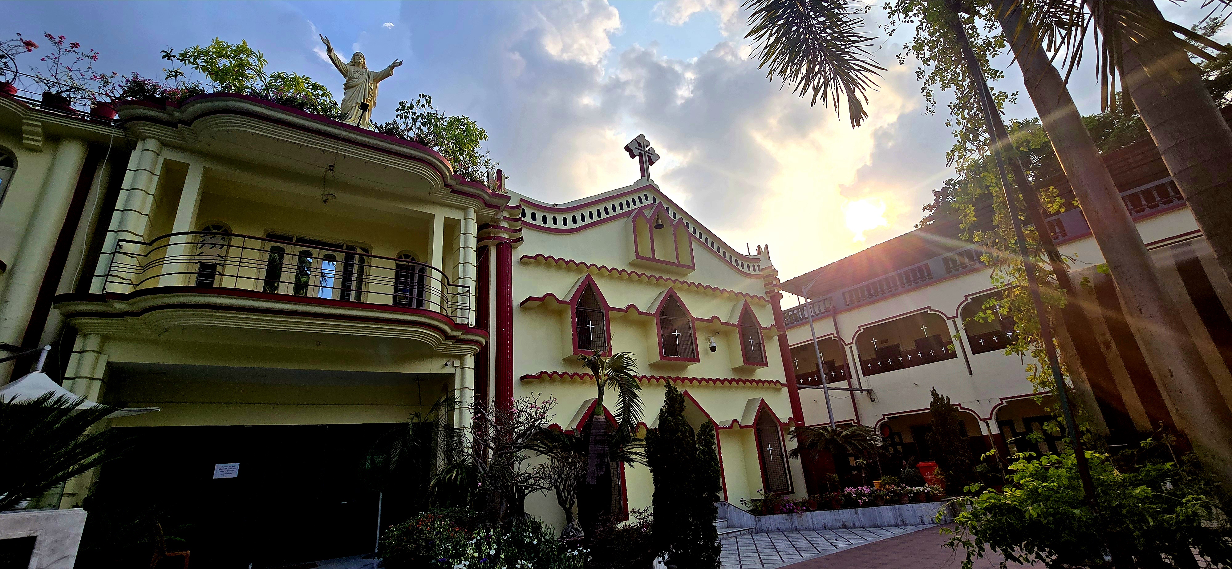Douglas Memorial Higher Secondary School 14
