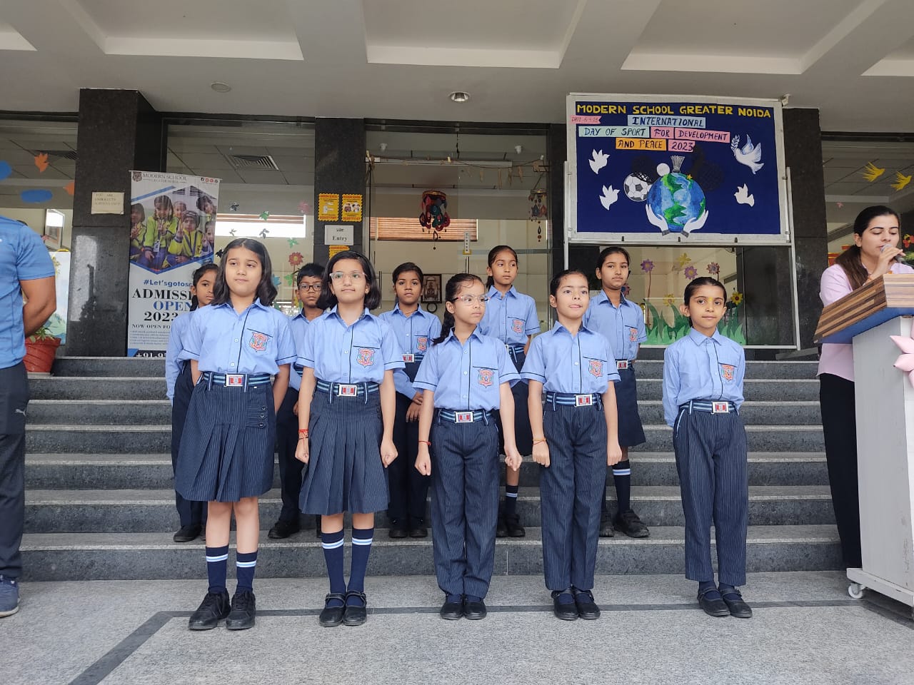 Modern School 10