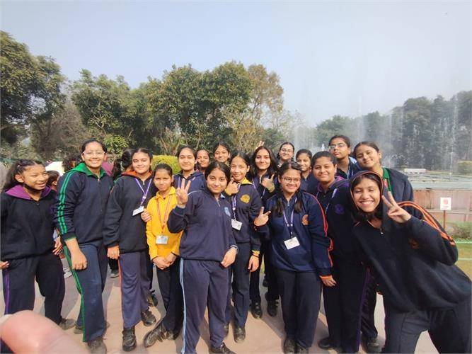 Arwachin Bharti Bhawan Sr. Sec. School 4