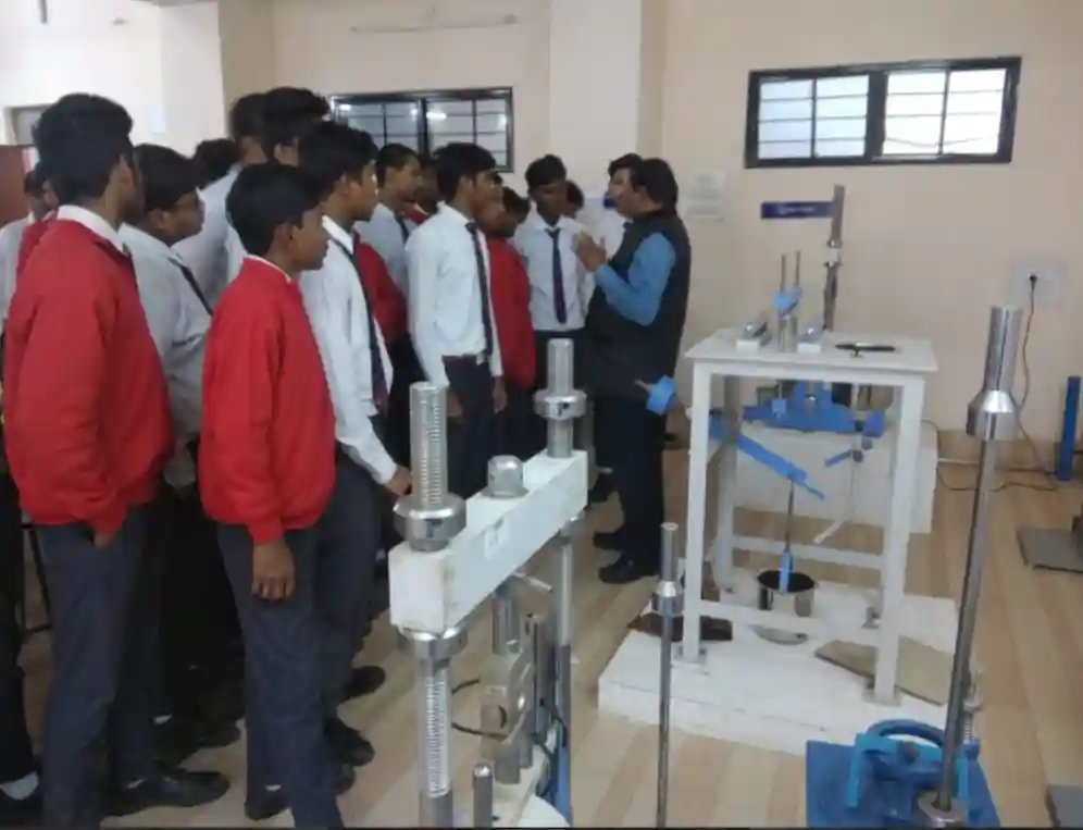 HAM Senior Secondary School 8