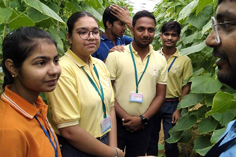 B L International Smart School 10