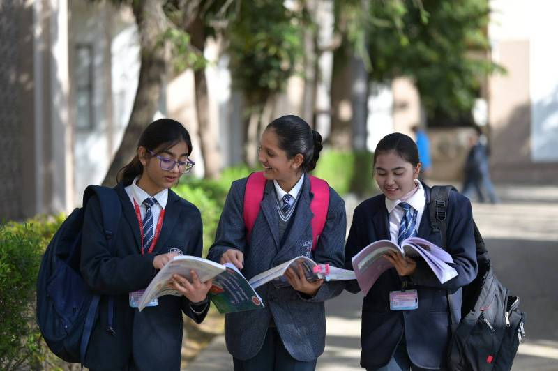 B L International Smart School 5