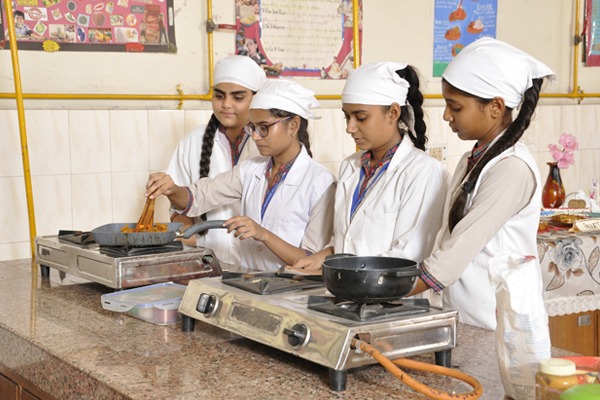 DAV Public School 8