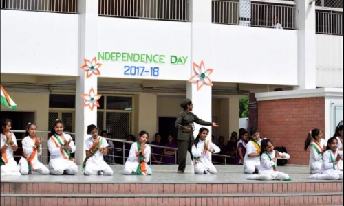 Queen Mary's School 4