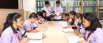 Seshadripuram Evening Pre University College campus 4