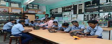 Shree V.S Gurukul Technical High School 5
