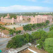Shree Swaminarayan Gurukul International School 5
