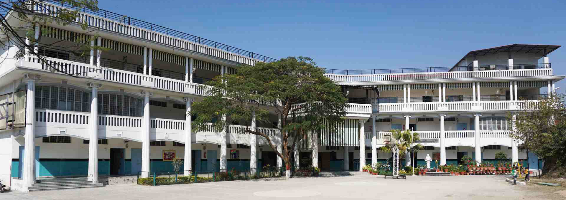 Beverly Hills Shalini School 2