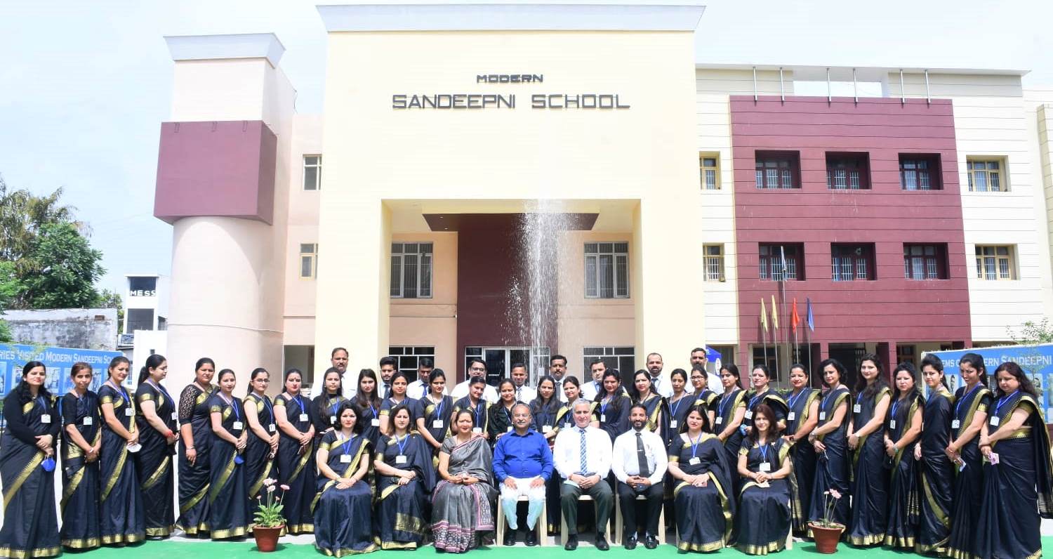 Modern Sandeepni School 3