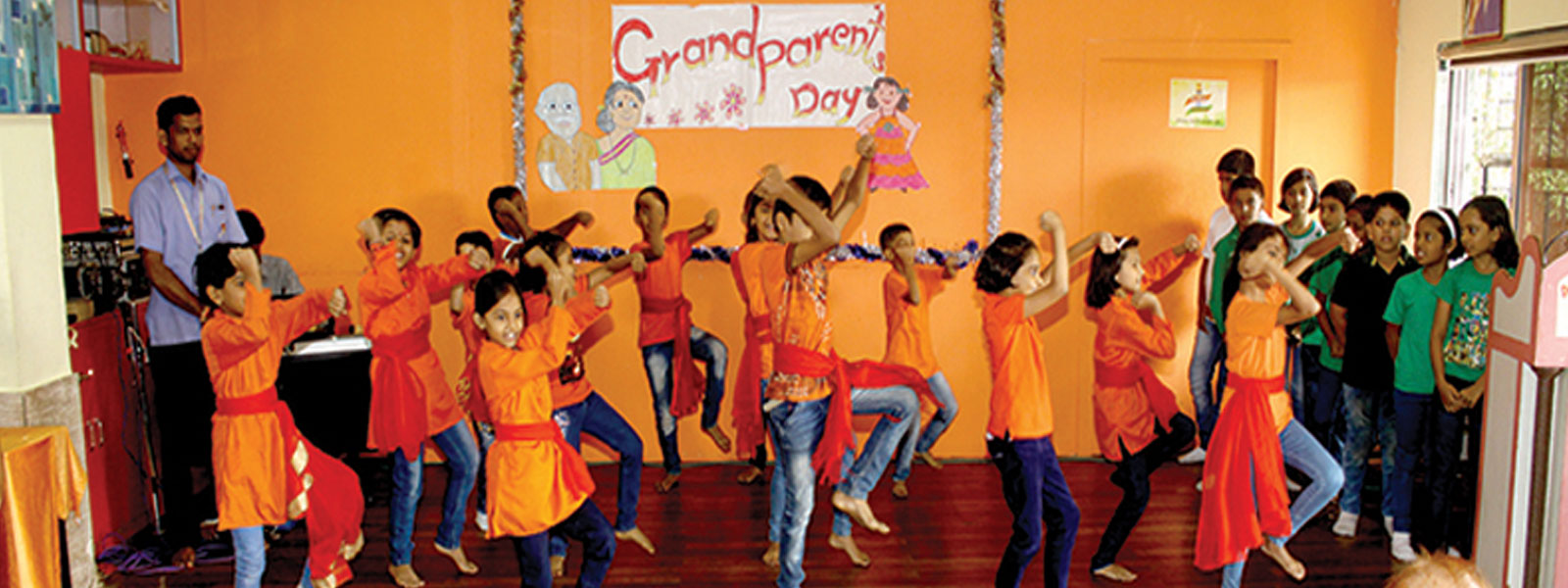 Anand Vishwa Gurukul 4