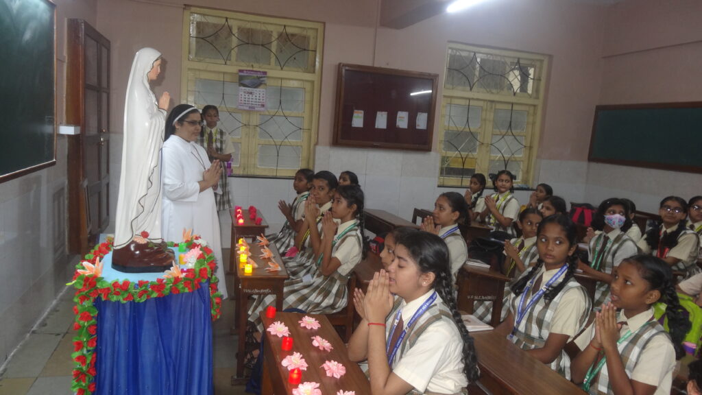 St. Louis Convent High School 4