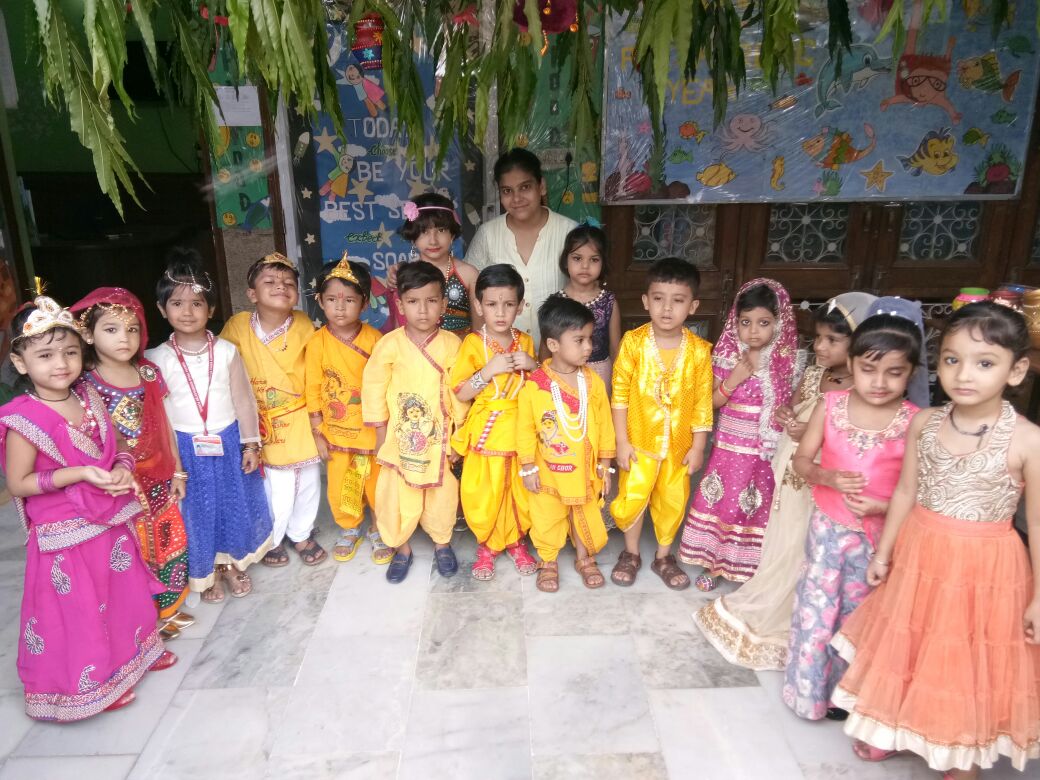 Yamuna Vihar Kindergarten School 4