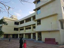 Royal English High School and Junior College 3