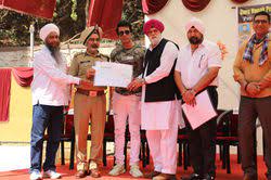Guru Nanak Mission High School 7