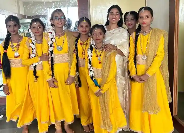 Sona 'I' English Medium High School And Science Junior College campus 6