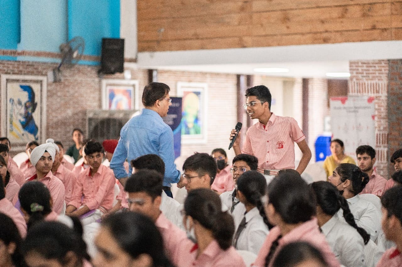Happy Model School 11