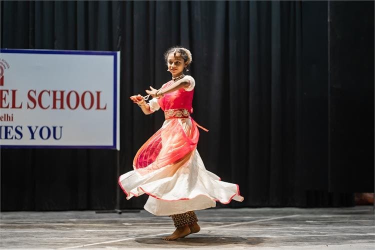Happy Model School 16