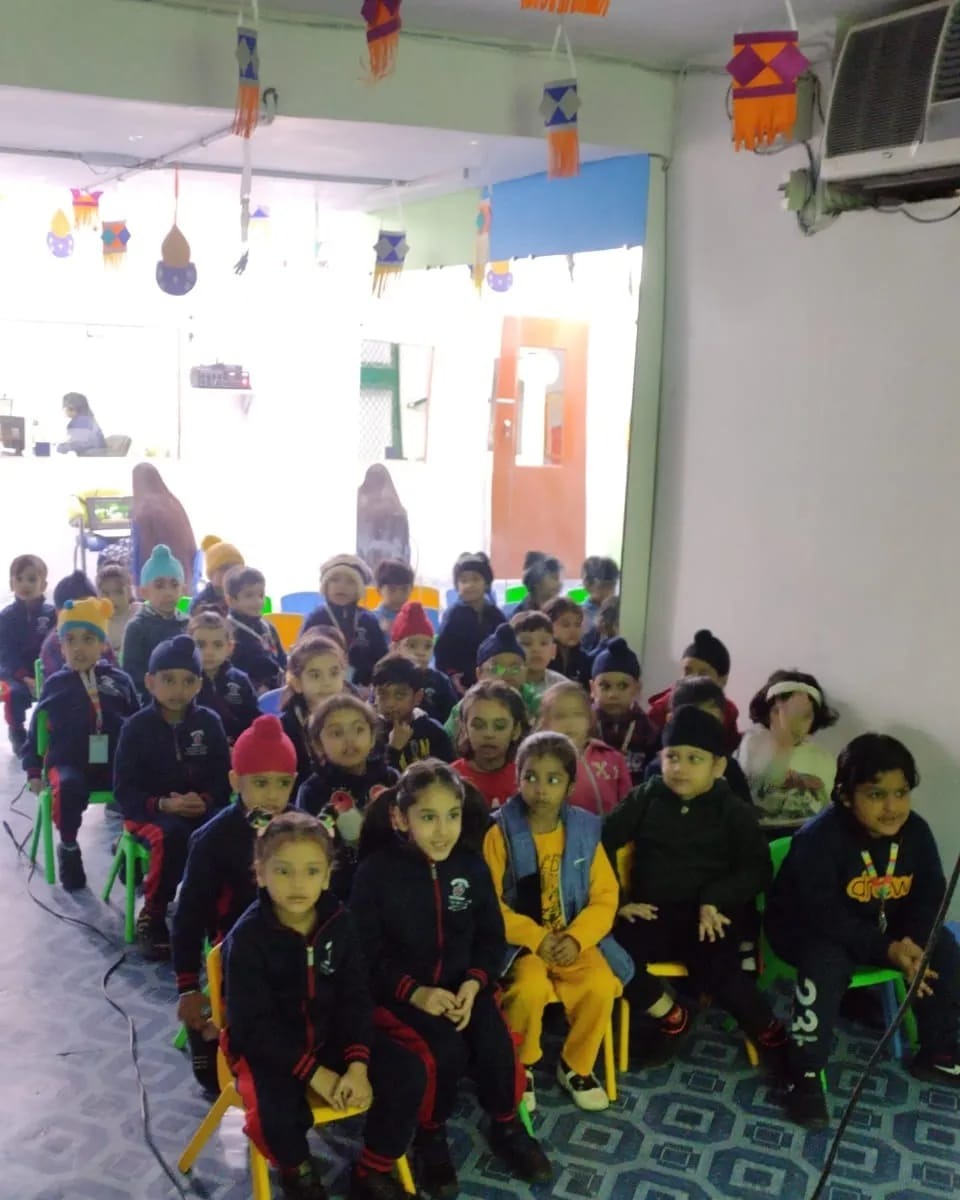 Cambridge Montessori Junior 10