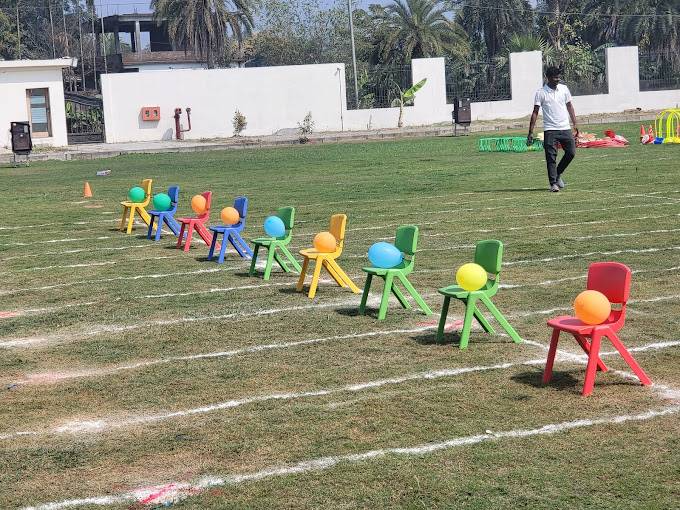 Delhi World Public School 12