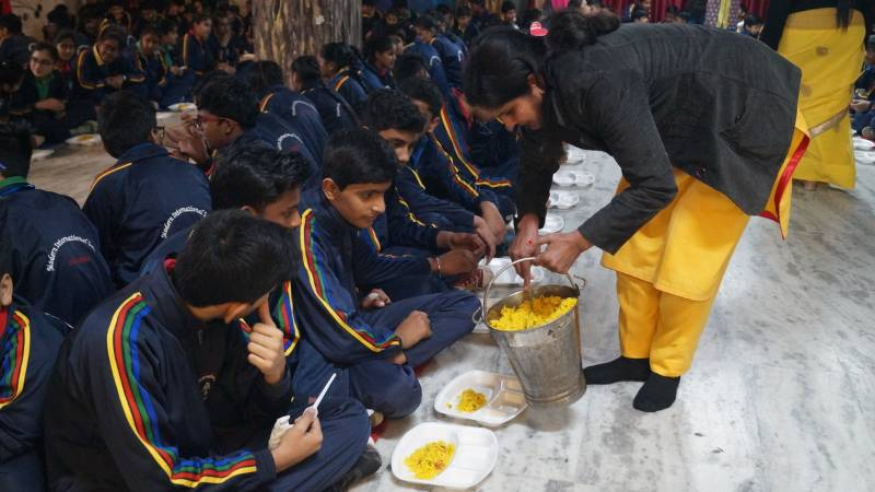 Modern International School 11