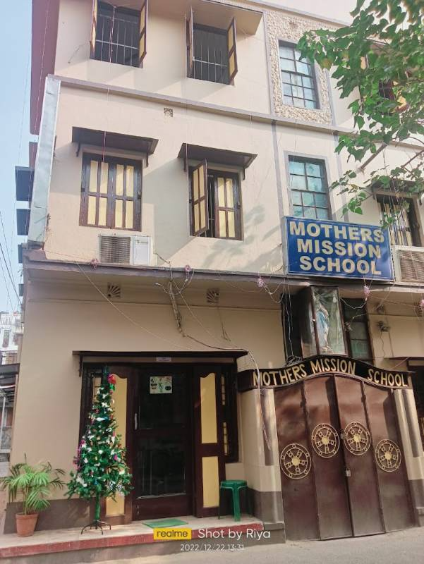 Mothers Mission School 14