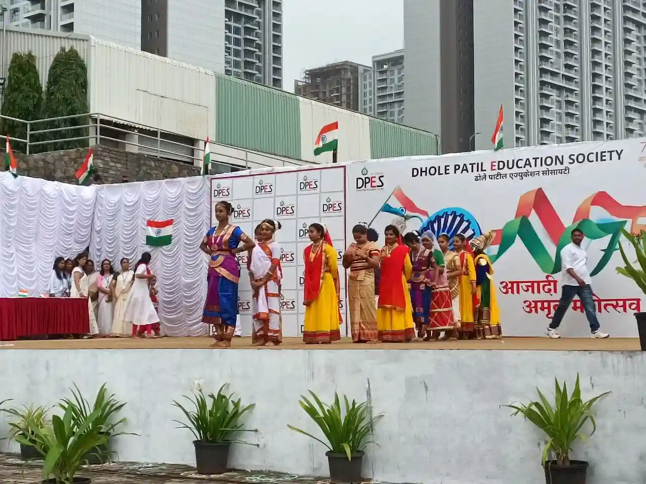 Dhole Patil School for Excellence 15