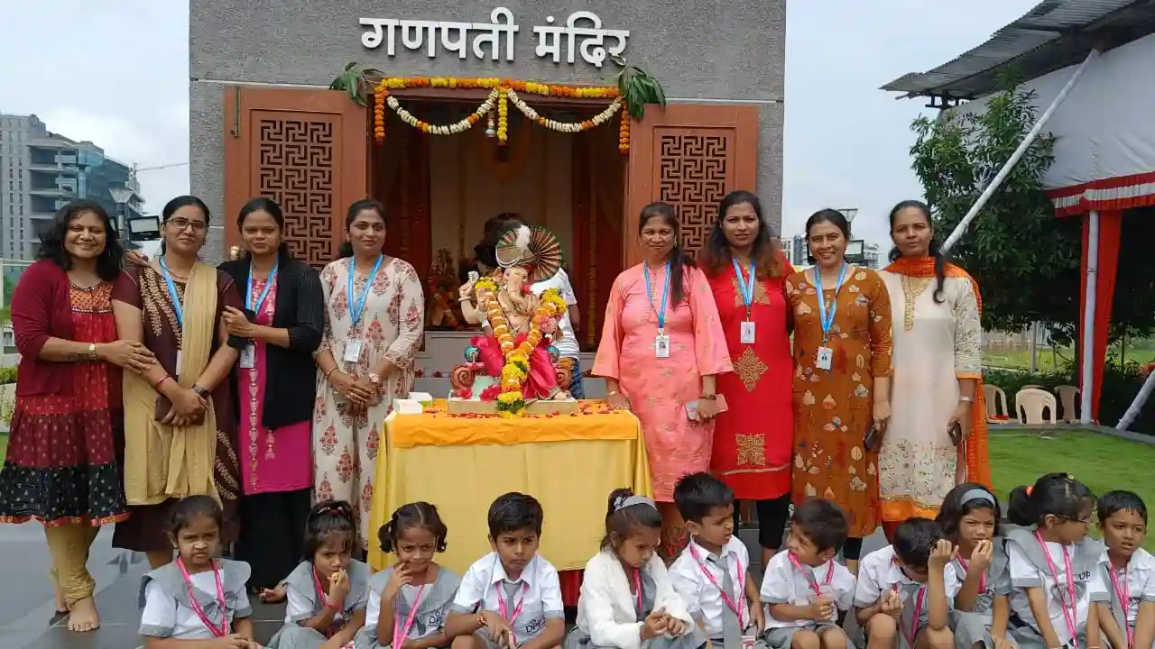 Dhole Patil School for Excellence 14