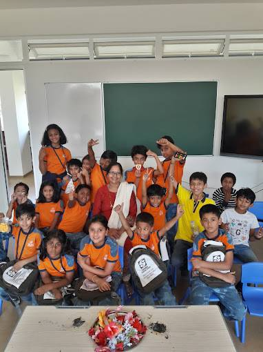 Skalvi International School 5