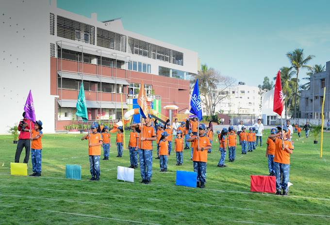 Skalvi International School 6