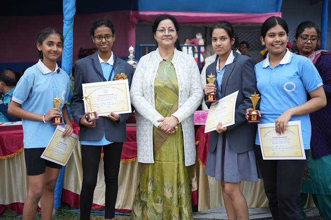 Hirendra Leela Patranavis School 8