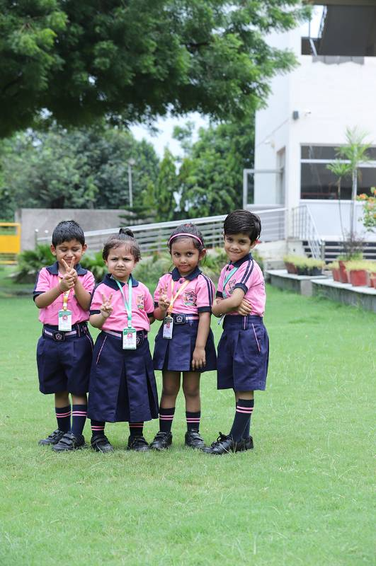 Delhi Scholars International School 15