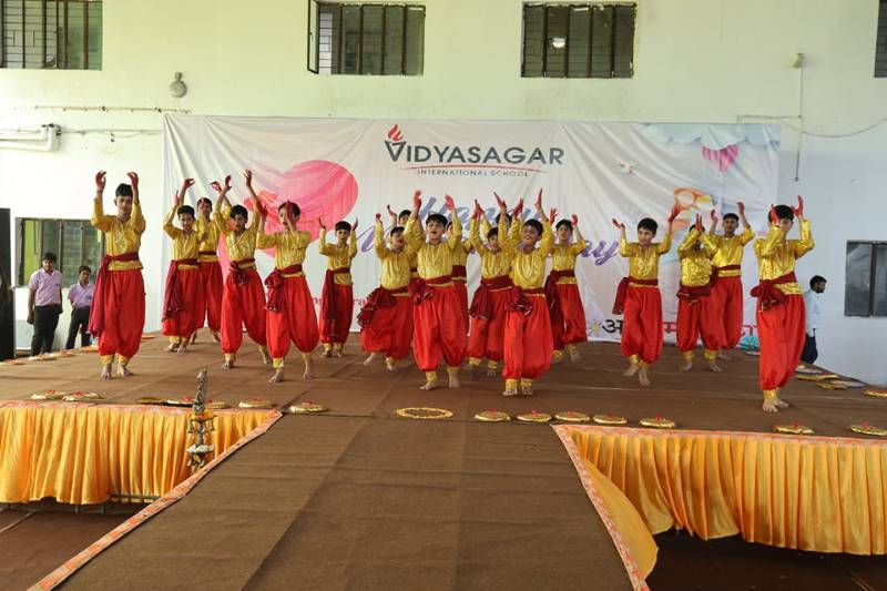Vidyasagar International School 14