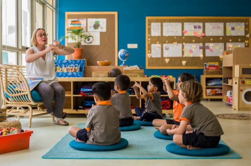 Stonehill International School 9