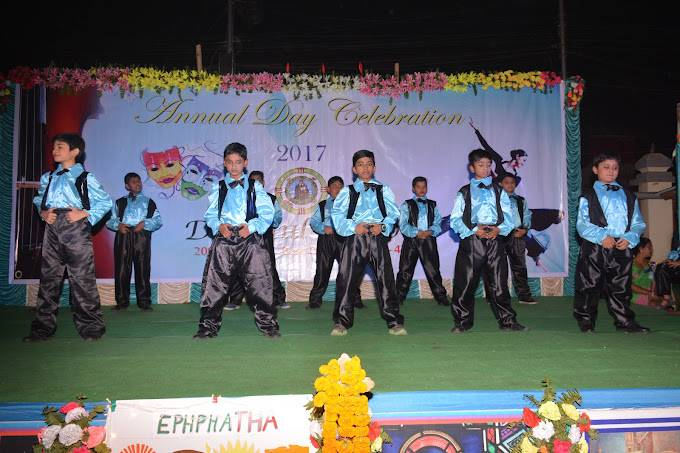 De Paul School 11