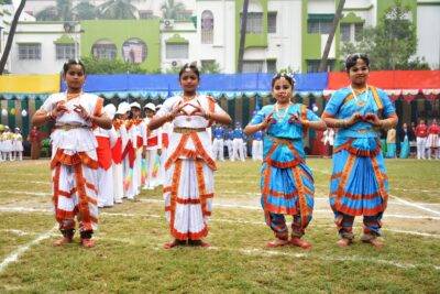 De Paul School 13