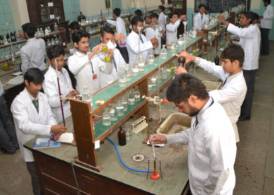 Shri Cloth Market Vaishnav Higher Secondary School campus 5