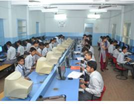 Shri Cloth Market Vaishnav Higher Secondary School campus 6