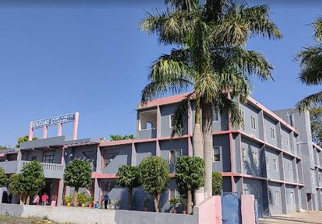 Renaissance Divine Public School campus 3