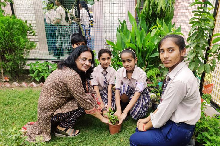 Brahamleen Swami Amar Devji Memorial Panch Tirth Public School 4