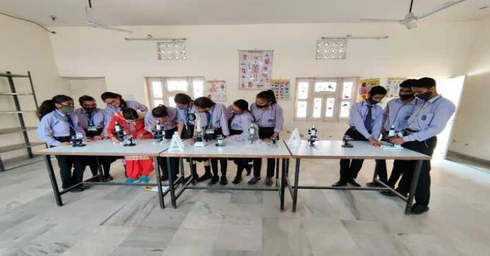Nalanda Public School 6