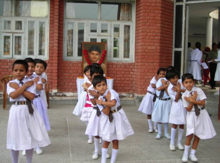 Vinod Nandal Memorial Public School 9