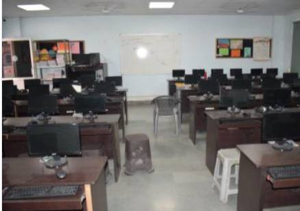 Maheshwari Girls Public School 4